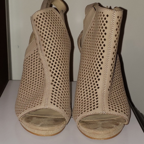 Guess shoes - Picture 2 of 2